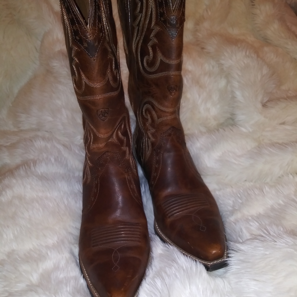 Ariat boots 8.5